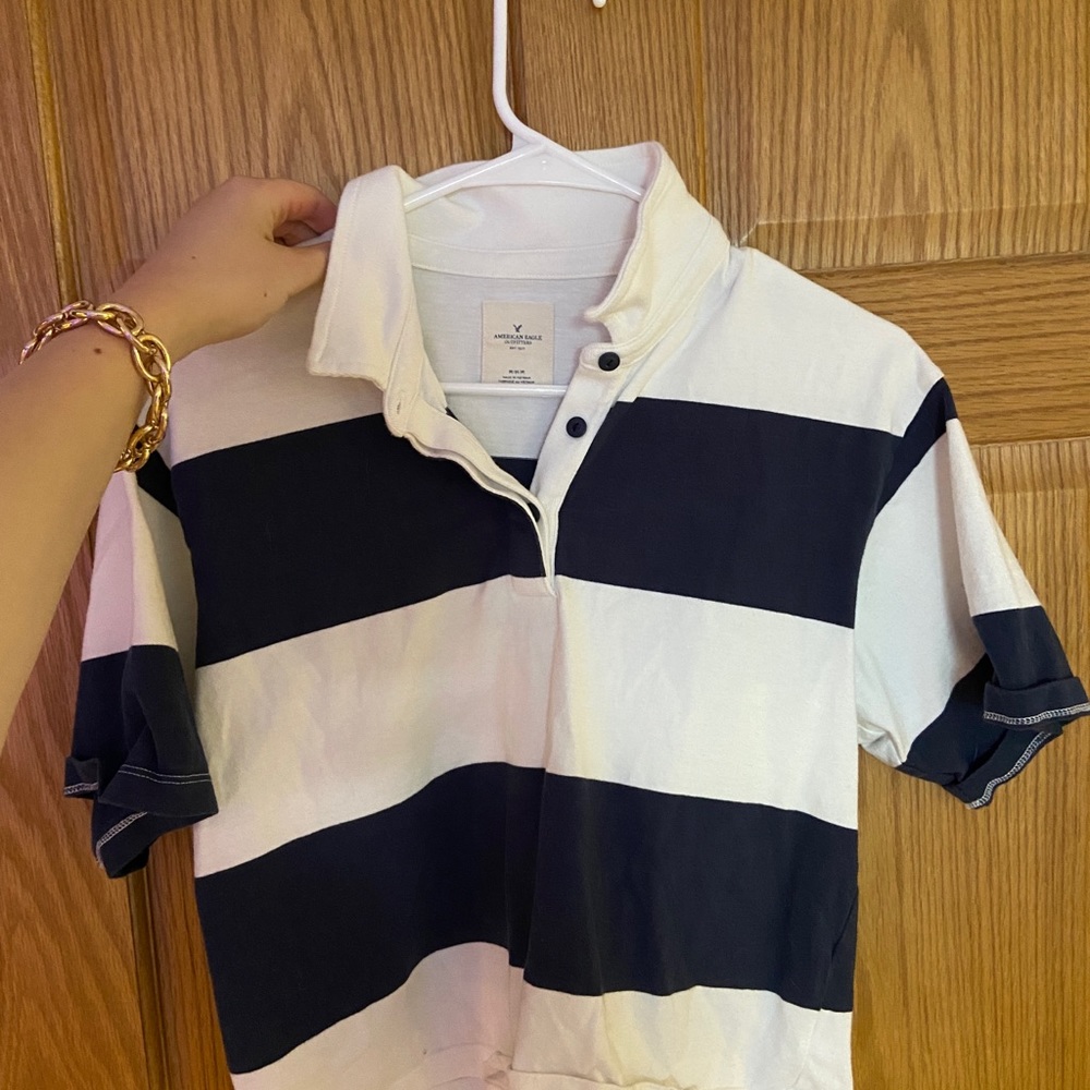 Collared navy and white crop top